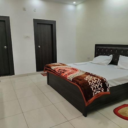 Hotel Dev International Khalilabad Ngoại thất bức ảnh
