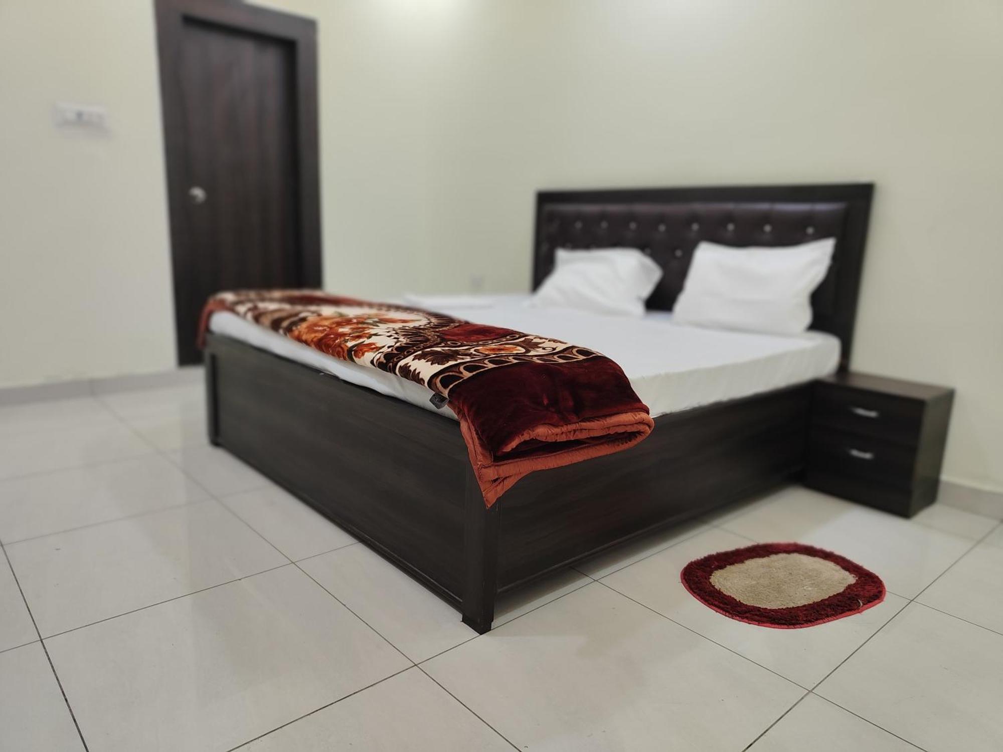 Hotel Dev International Khalilabad Ngoại thất bức ảnh